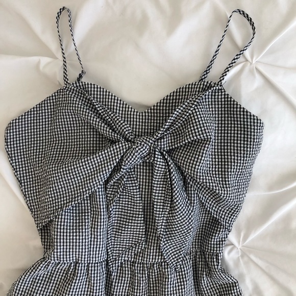 Cute jumpsuit with bow🖤 - Picture 2 of 4